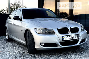 Седан BMW 3 Series 2010 в Тернополі