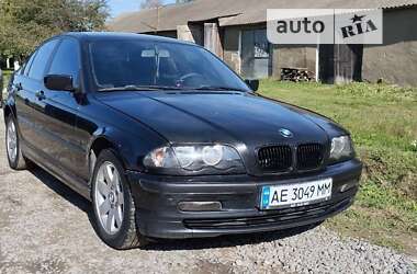 Седан BMW 3 Series 1999 в Чернівцях