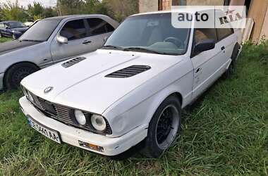 Купе BMW 3 Series 1987 в Черновцах