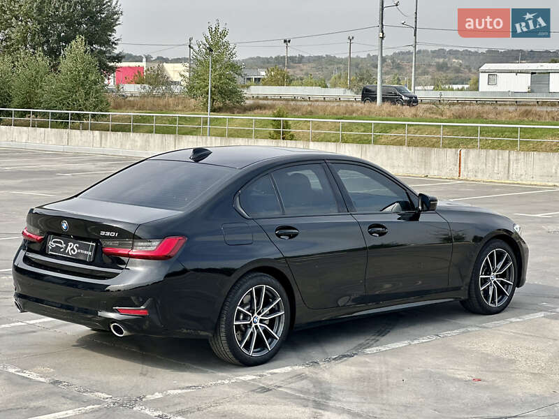 Седан BMW 3 Series 2019 в Киеве