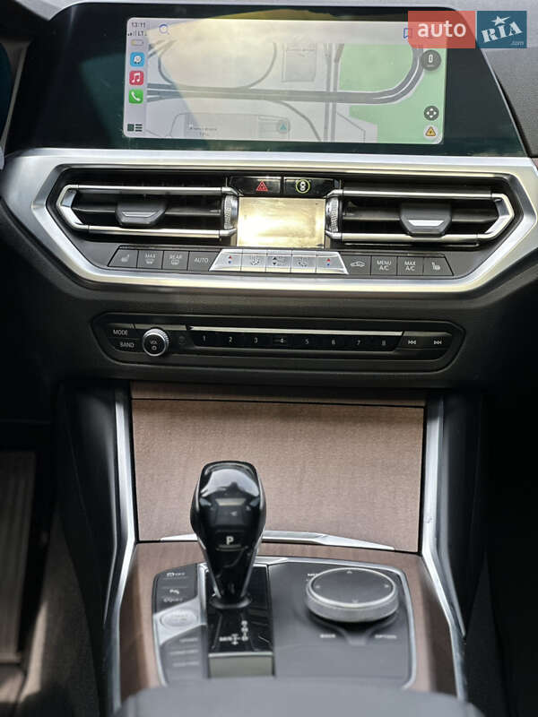 Седан BMW 3 Series 2019 в Киеве