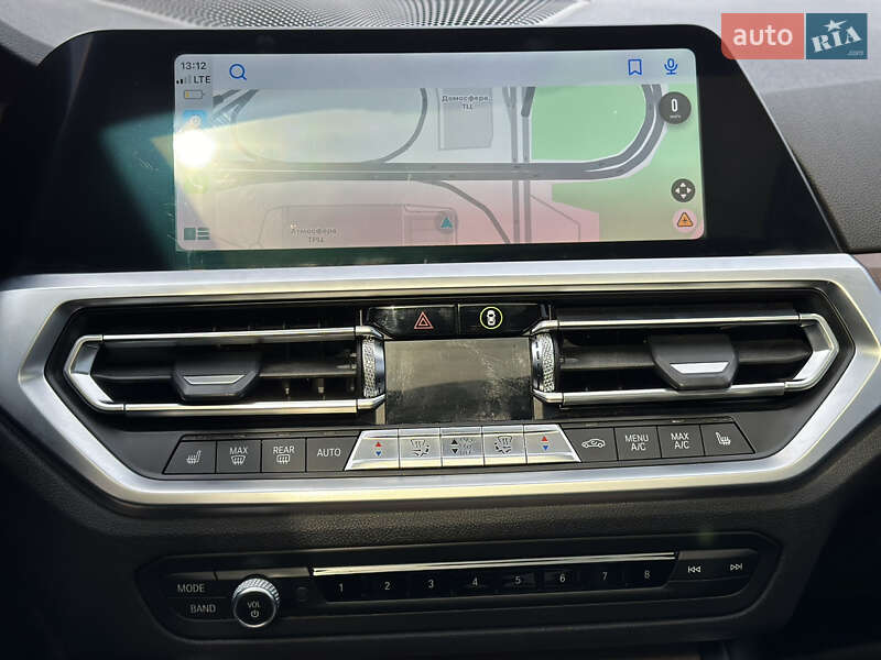 Седан BMW 3 Series 2019 в Киеве