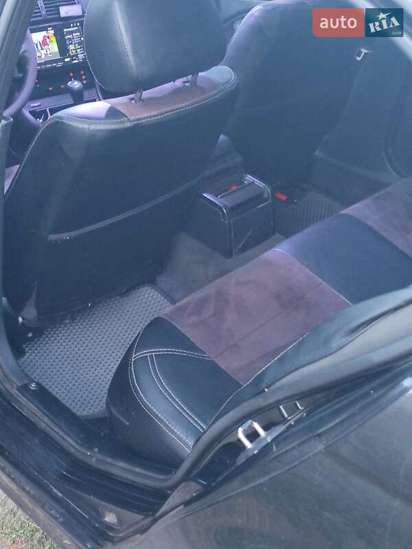 Седан BMW 3 Series 2004 в Полтаві