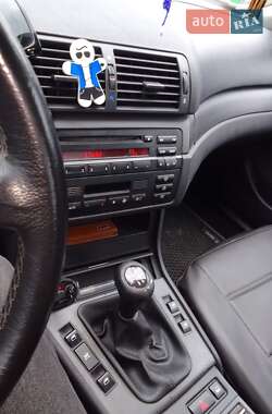 Седан BMW 3 Series 2002 в 