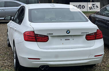 Седан BMW 3 Series 2014 в Стрию