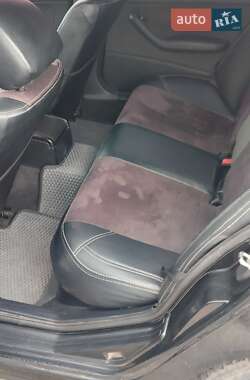 Седан BMW 3 Series 2004 в 