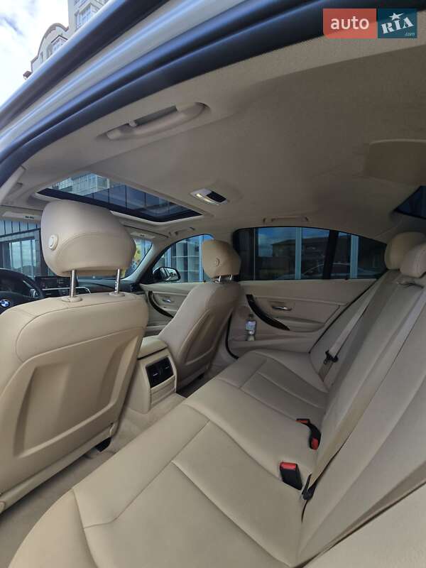 Седан BMW 3 Series 2015 в Ивано-Франковске