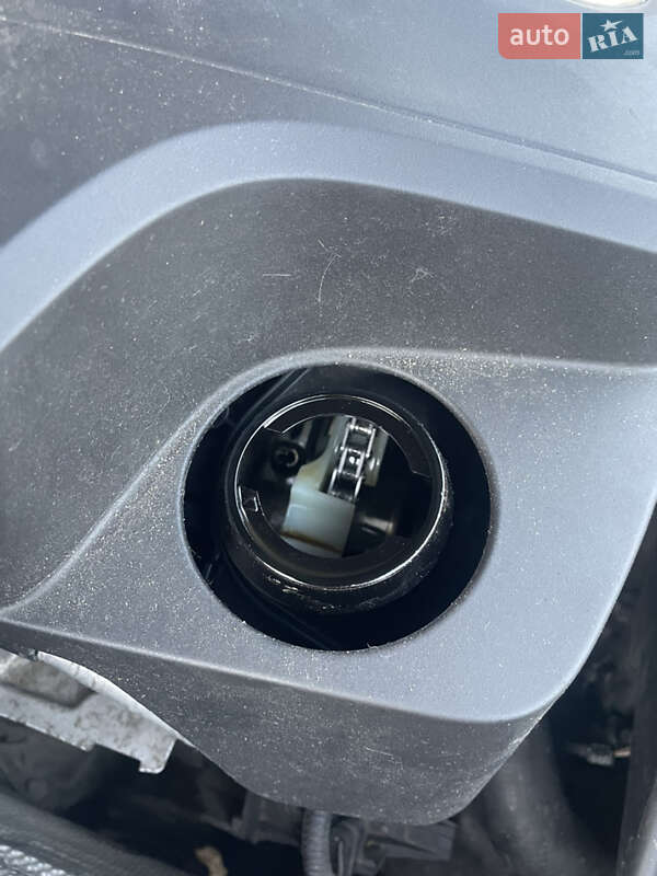 Седан BMW 3 Series 2013 в Первомайську