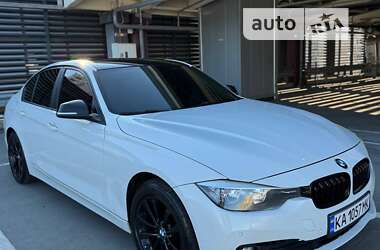 Седан BMW 3 Series 2017 в Киеве