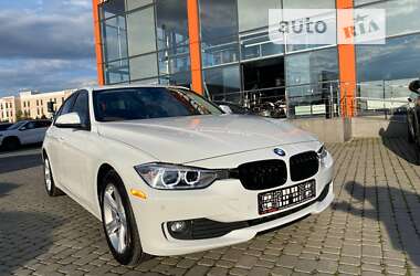 Седан BMW 3 Series 2014 в Львові