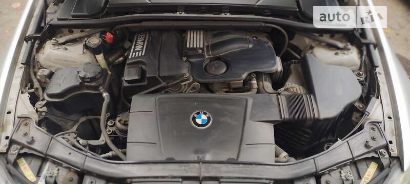 Универсал BMW 3 Series 2006 в Николаеве