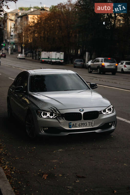 Седан BMW 3 Series 2014 в Днепре