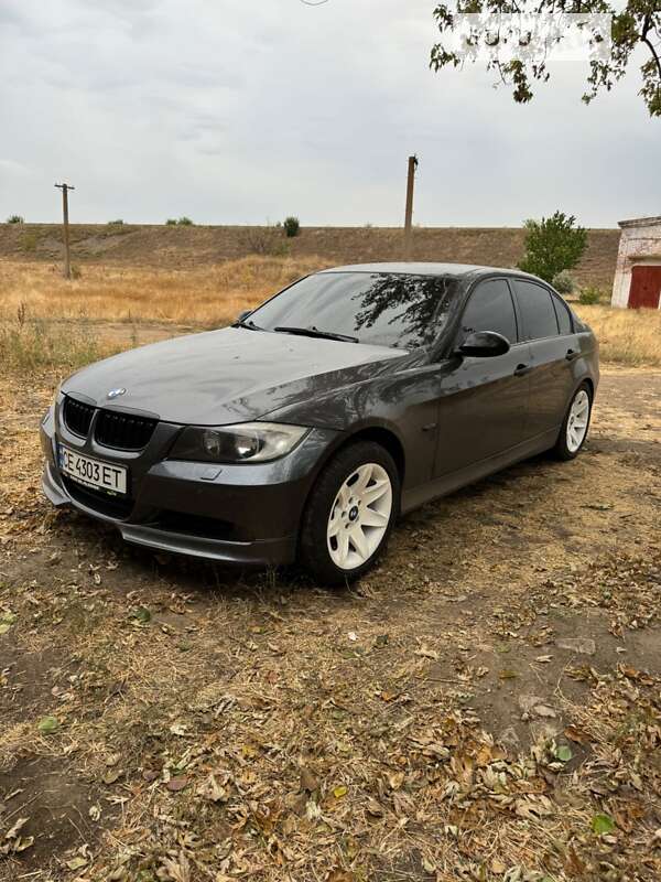 Седан BMW 3 Series 2005 в Михайлівці