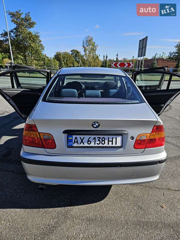 Седан BMW 3 Series 2004 в Чернігові