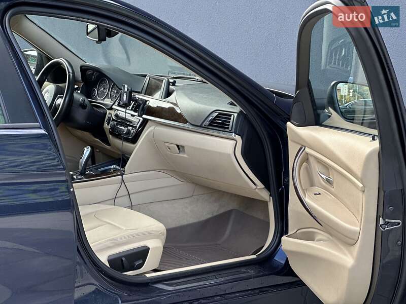Седан BMW 3 Series 2013 в Киеве