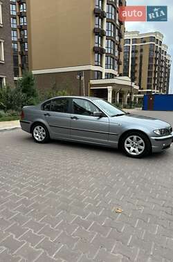 Седан BMW 3 Series 2004 в Киеве