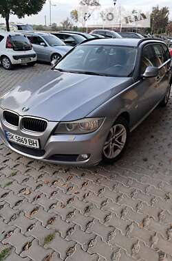 Универсал BMW 3 Series 2010 в Ровно