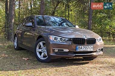 Седан BMW 3 Series 2015 в Олександрії