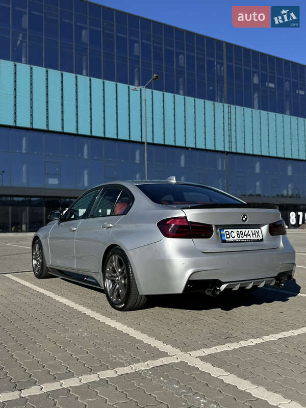 Седан BMW 3 Series 2018 в Львові