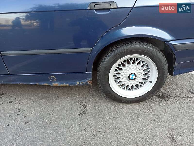 Седан BMW 3 Series 1995 в Дніпрі