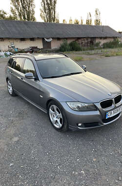 Універсал BMW 3 Series 2010 в Мукачевому