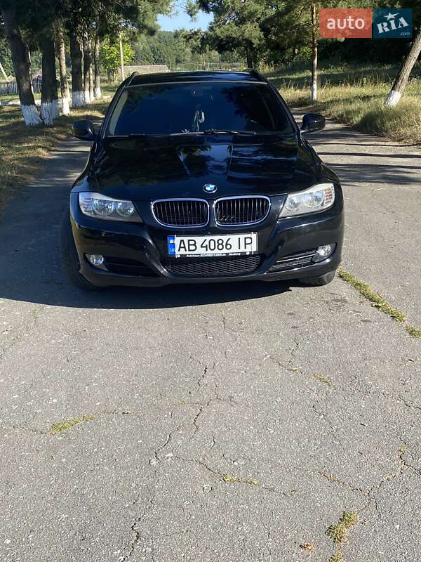 BMW 3 Series 2010