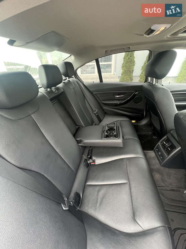 Седан BMW 3 Series 2012 в Житомире