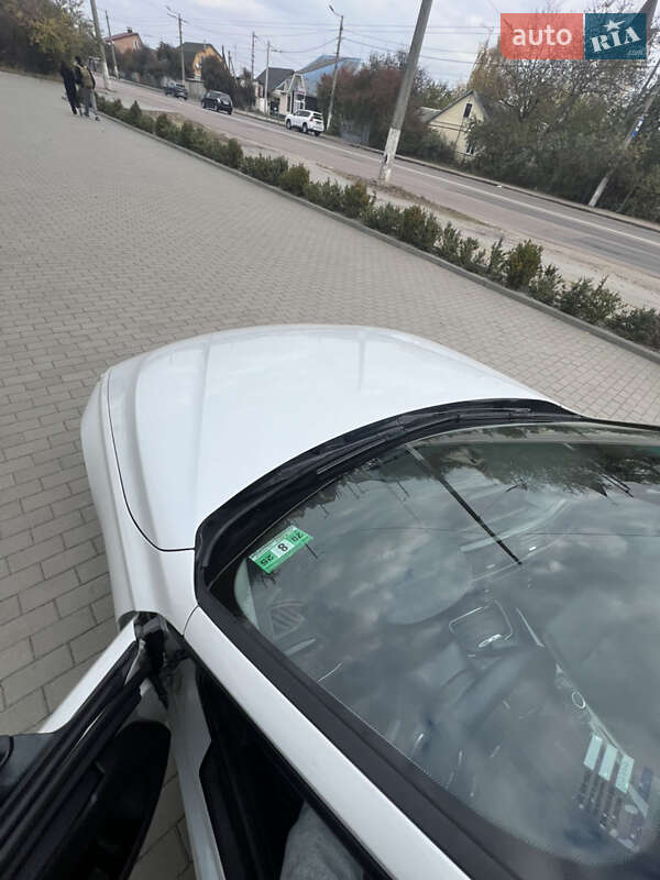 Седан BMW 3 Series 2012 в Житомире