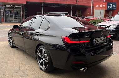 Седан BMW 3 Series 2022 в 
