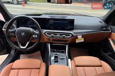 Седан BMW 3 Series 2022 в 
