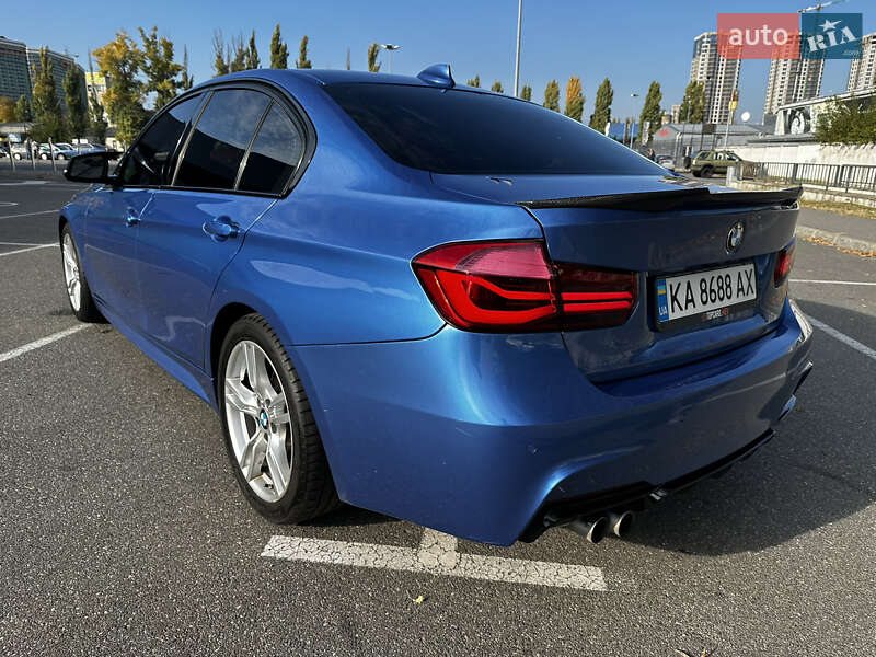 Седан BMW 3 Series 2016 в Киеве