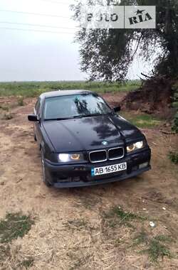 Седан BMW 3 Series 1993 в Харькове