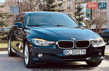 Седан BMW 3 Series 2015 в Львові