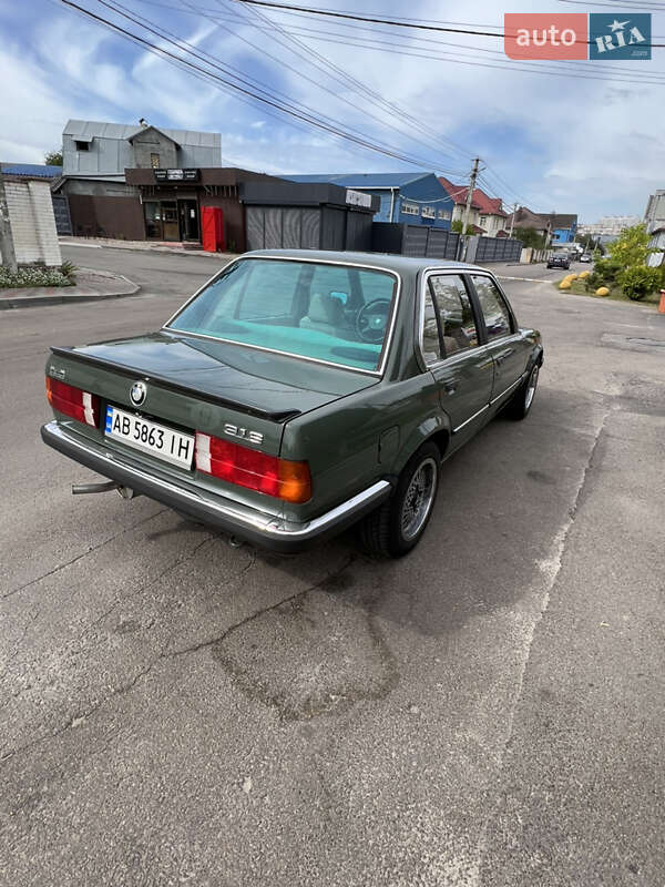Седан BMW 3 Series 1984 в Киеве