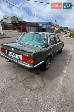 Седан BMW 3 Series 1984 в Киеве