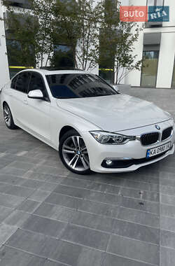 Седан BMW 3 Series 2015 в Киеве