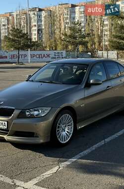 Седан BMW 3 Series 2005 в Миколаєві