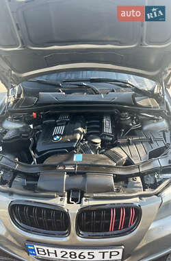Седан BMW 3 Series 2010 в Одессе