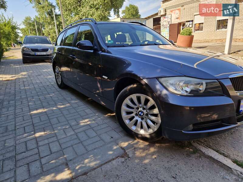 Универсал BMW 3 Series 2008 в Днепре