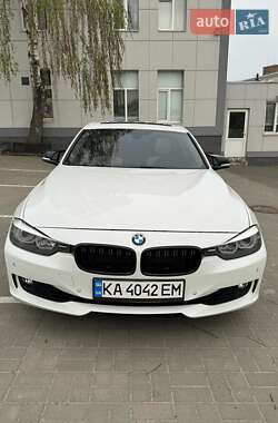 Седан BMW 3 Series 2013 в Львове