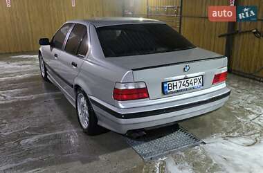 Седан BMW 3 Series 1997 в Одессе