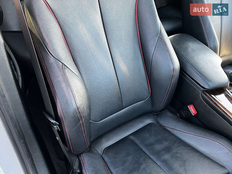 Седан BMW 3 Series 2015 в Одессе