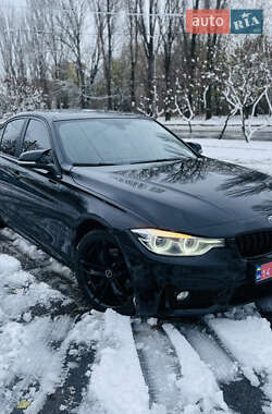 Седан BMW 3 Series 2015 в Виннице