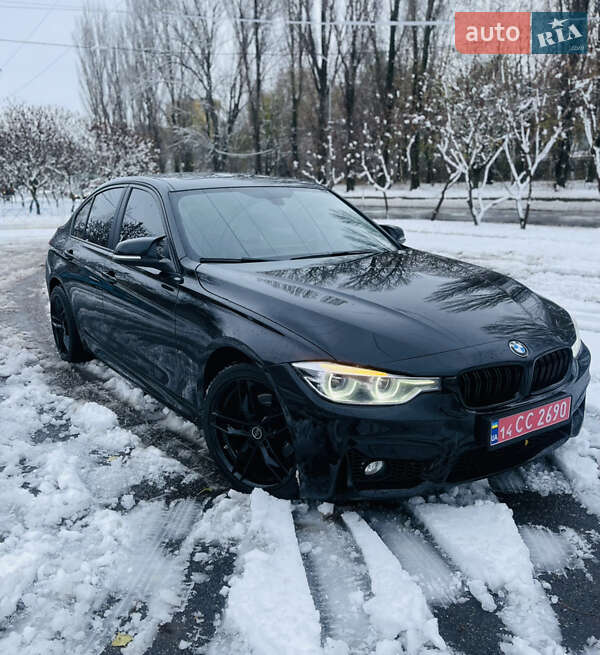 Седан BMW 3 Series 2015 в Виннице