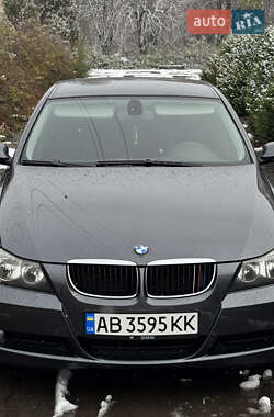 Седан BMW 3 Series 2006 в Ладыжине