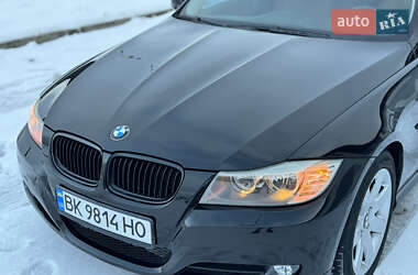 Седан BMW 3 Series 2009 в Виннице