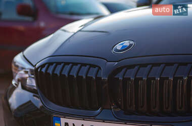 Седан BMW 3 Series 2022 в Киеве