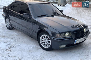 Седан BMW 3 Series 1992 в Збараже