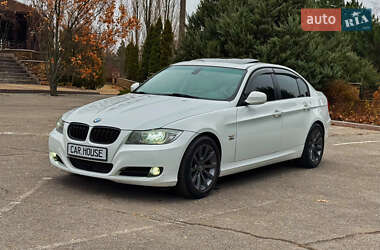 Седан BMW 3 Series 2011 в Харькове