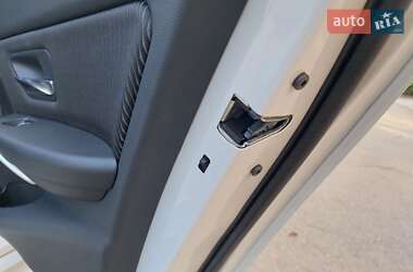 Седан BMW 3 Series 2017 в 